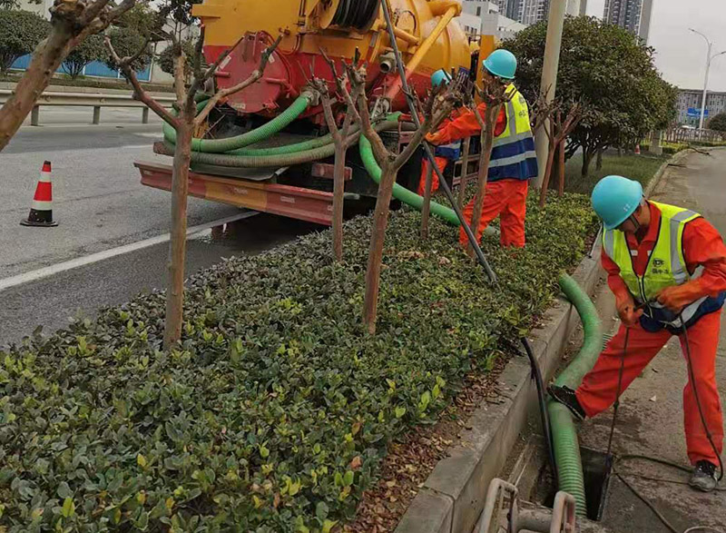 于田市政管道清淤